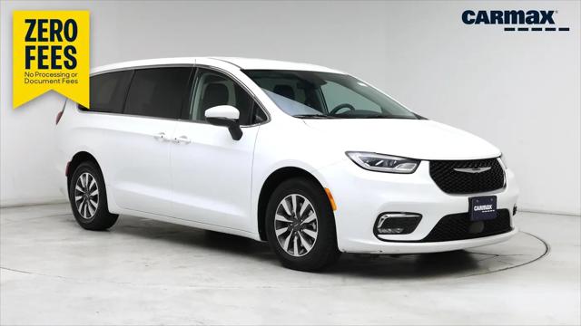 2023 Chrysler Pacifica Hybrid Touring L for sale in Puyallup, WA