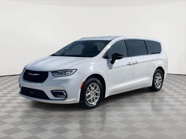 2024 Chrysler Pacifica Touring L for sale in Lincoln, NE
