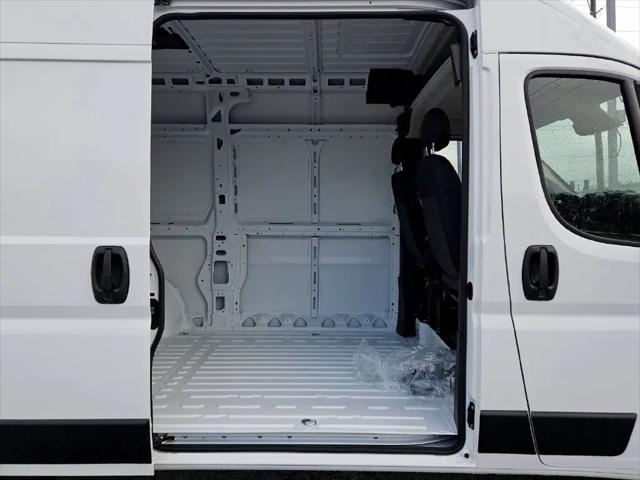 2026 Ram ProMaster 2500 Cargo Van Tradesman High Roof 136 WB w/Pass Seat