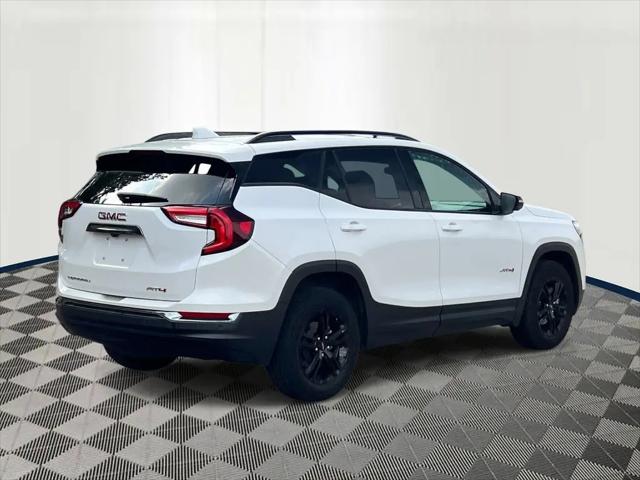 2024 GMC Terrain AWD AT4