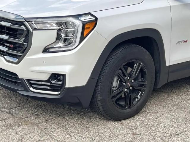 2024 GMC Terrain AWD AT4