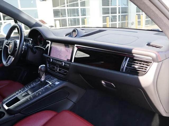 2020 Porsche Macan Macan