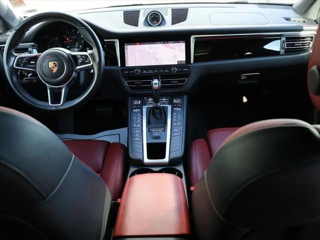 2020 Porsche Macan Macan