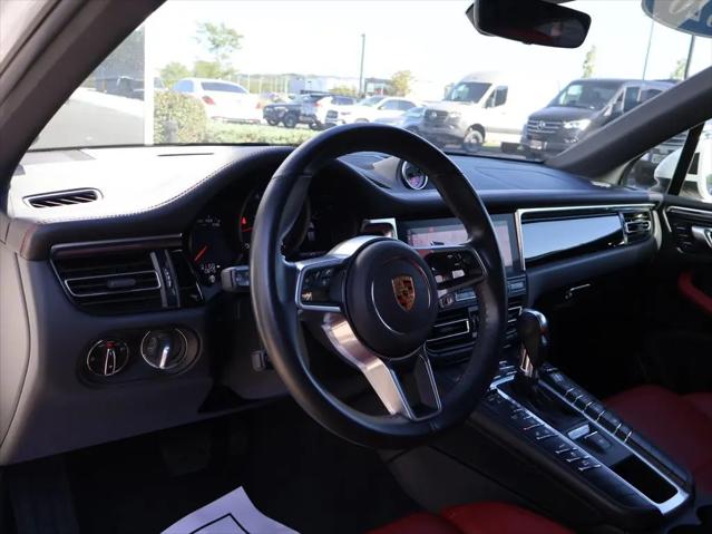 2020 Porsche Macan Macan