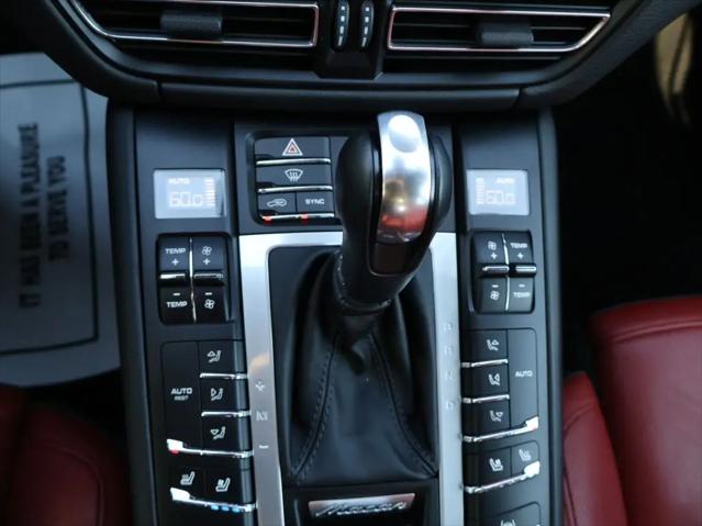 2020 Porsche Macan Macan