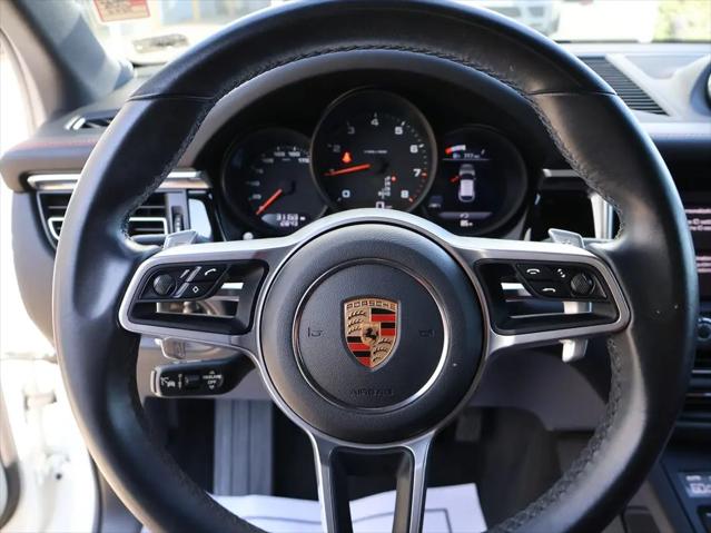 2020 Porsche Macan Macan