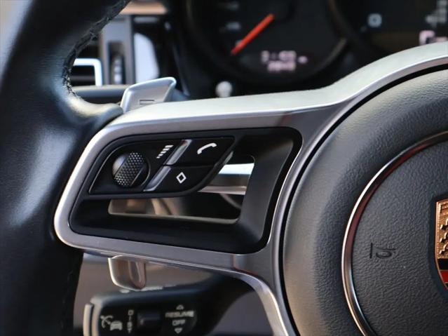 2020 Porsche Macan Macan