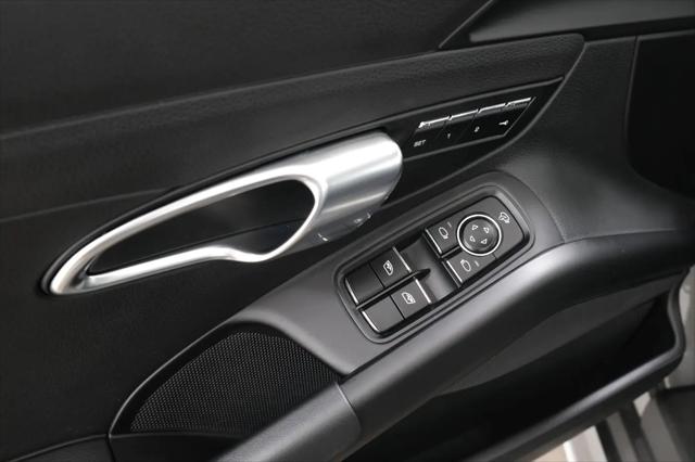 2021 Porsche 718 Cayman T