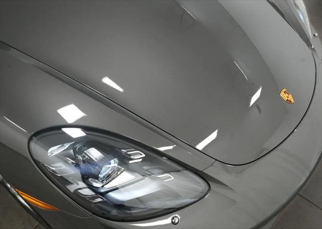 2021 Porsche 718 Cayman T