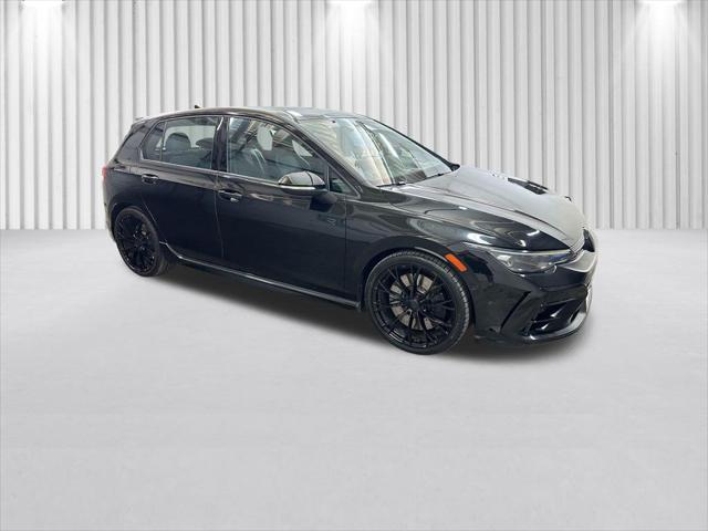 2025 Volkswagen Golf R 2.0T Black Edition 2025 Volkswagen Golf R 2.0T Black Edition