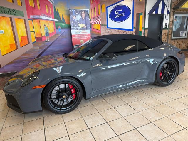 2025 Porsche 911 Carrera 4 GTS Cabriolet