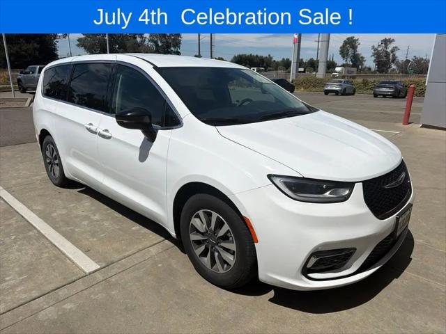 2024 Chrysler Pacifica Hybrid Select for sale in Lodi, CA