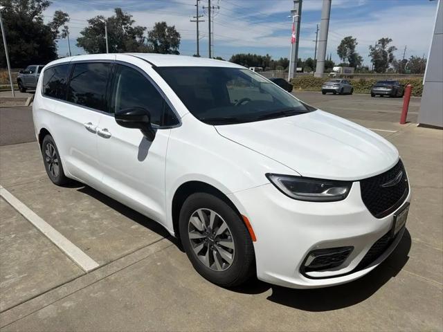 2024 Chrysler Pacifica Hybrid Select for sale in Lodi, CA