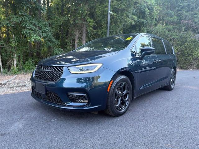 2022 Chrysler Pacifica Hybrid Limited 2022 Chrysler Pacifica Hybrid Limited