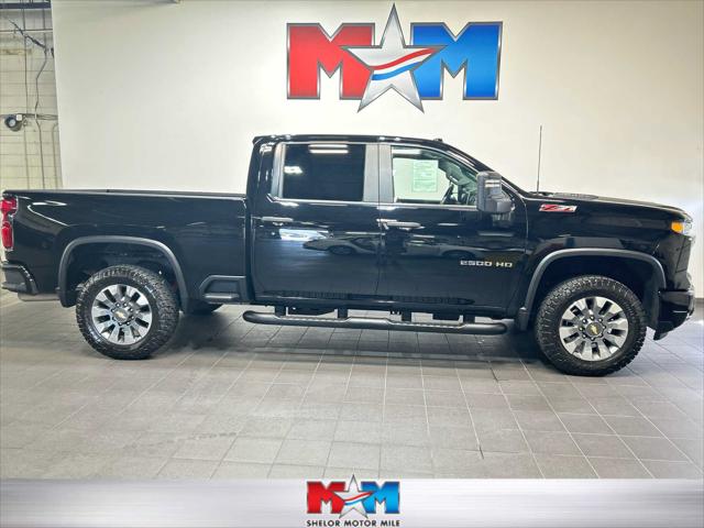 2025 Chevrolet Silverado 2500HD 4WD Crew Cab Standard Bed Custom