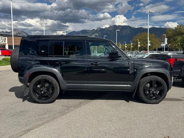 2023 Land Rover Defender 110 SE