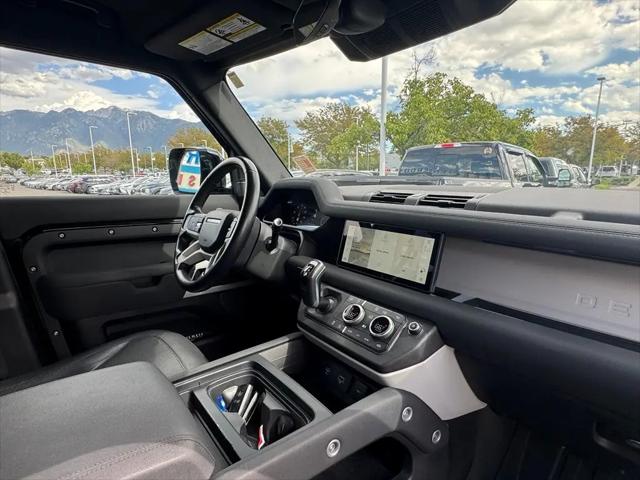 2023 Land Rover Defender 110 SE