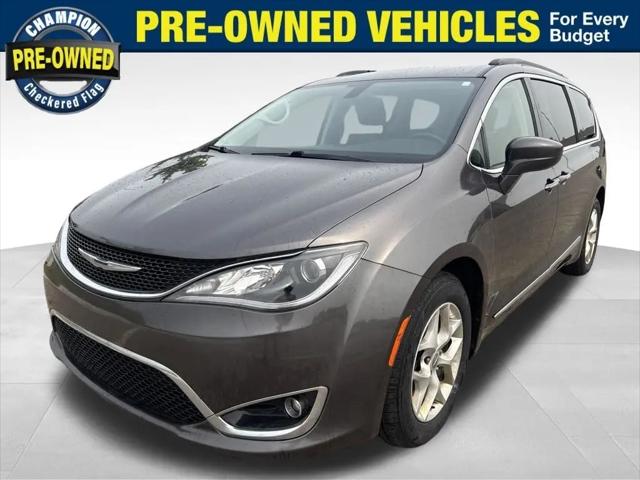 2017 Chrysler Pacifica Touring-L for sale in Lansing, MI