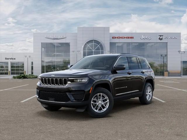 2026 Jeep Grand Cherokee Laredo 4x4 for sale in Lansing, MI