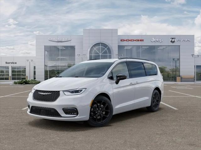2026 Chrysler Pacifica Limited AWD for sale in Lansing, MI