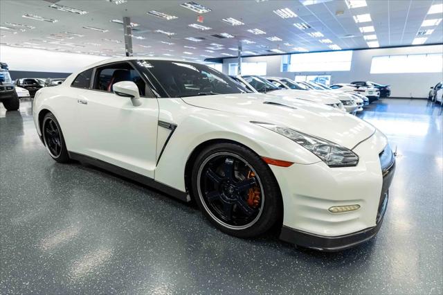 2014 Nissan GT-R Black Edition