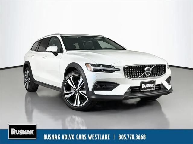 2026 Volvo V60 Cross Country Plus, B5 AWD Gas mild hybrid for sale in Thousand Oaks, CA
