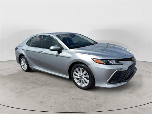 2022 Toyota Camry LE AWD