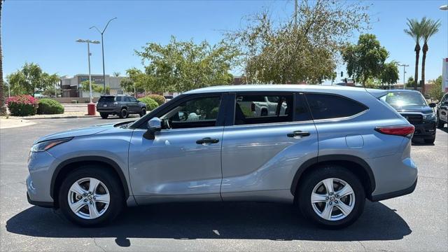 2021 Toyota Highlander LE