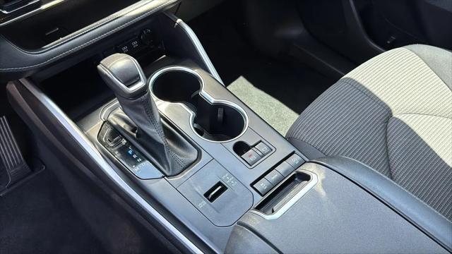 2021 Toyota Highlander LE