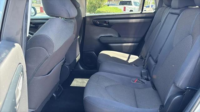 2021 Toyota Highlander LE