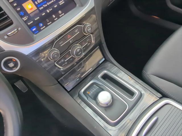 2022 Chrysler 300 Touring