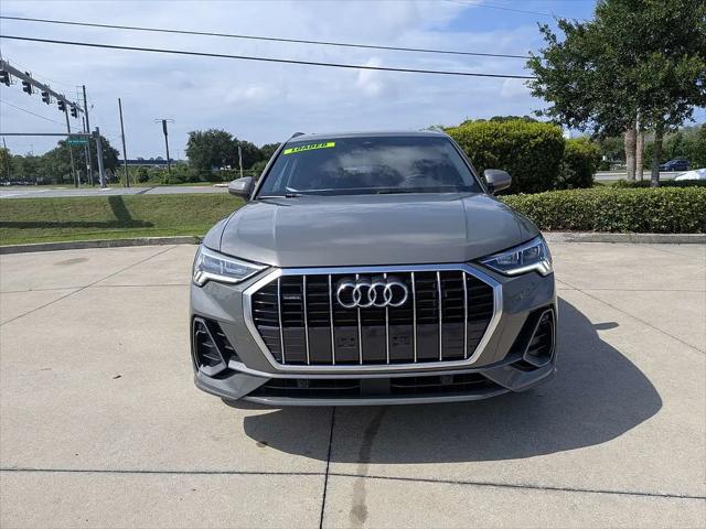 2025 Audi Q3 Premium 45 TFSI S line quattro Tiptronic