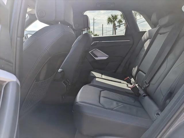 2025 Audi Q3 Premium 45 TFSI S line quattro Tiptronic