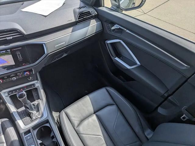 2025 Audi Q3 Premium 45 TFSI S line quattro Tiptronic