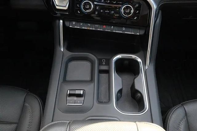 2025 GMC Sierra 2500HD Crew Cab, Standard Bed, Denali, 4WD