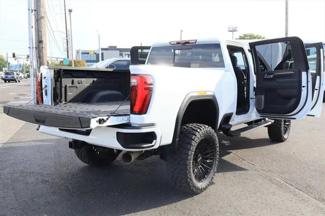 2025 GMC Sierra 2500HD Crew Cab, Standard Bed, Denali, 4WD