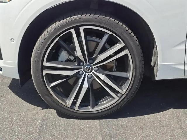 2019 Volvo XC60 T8 R-Design