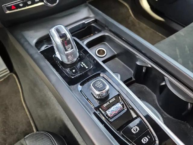 2019 Volvo XC60 T8 R-Design