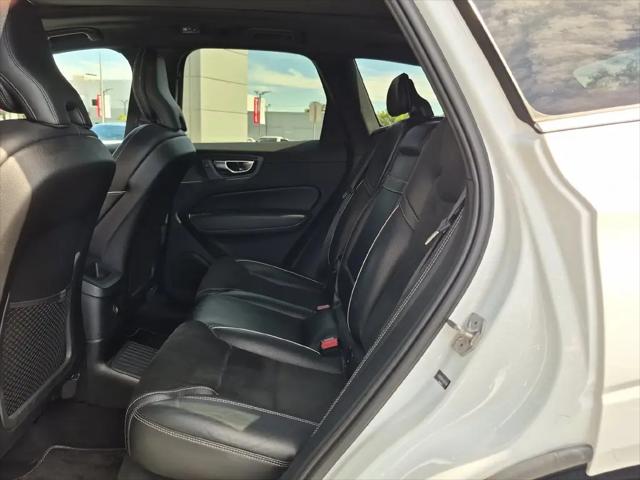 2019 Volvo XC60 T8 R-Design