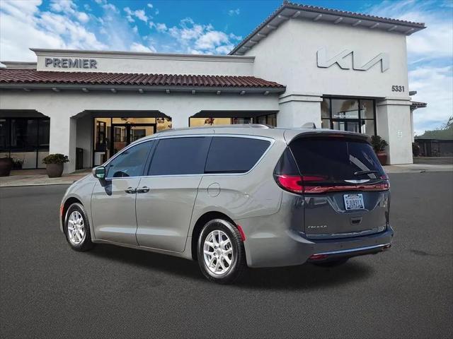 2022 Chrysler Pacifica Touring L