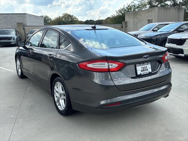 2016 Ford Fusion SE