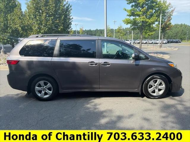 2020 Toyota Sienna LE