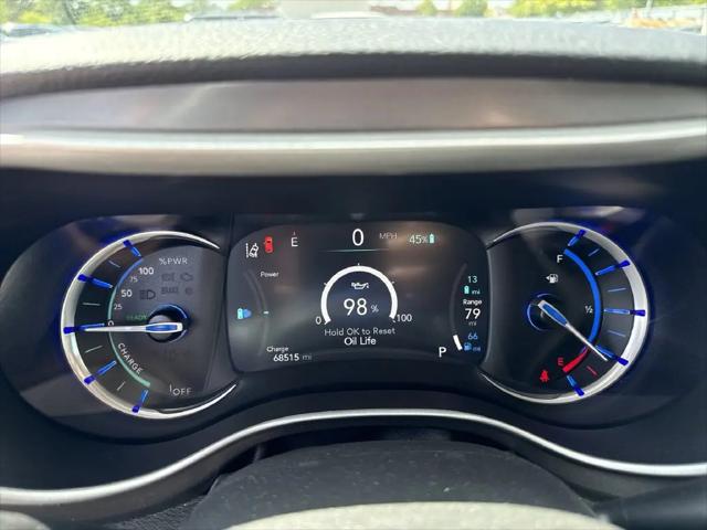 2023 Chrysler Pacifica Hybrid Touring L