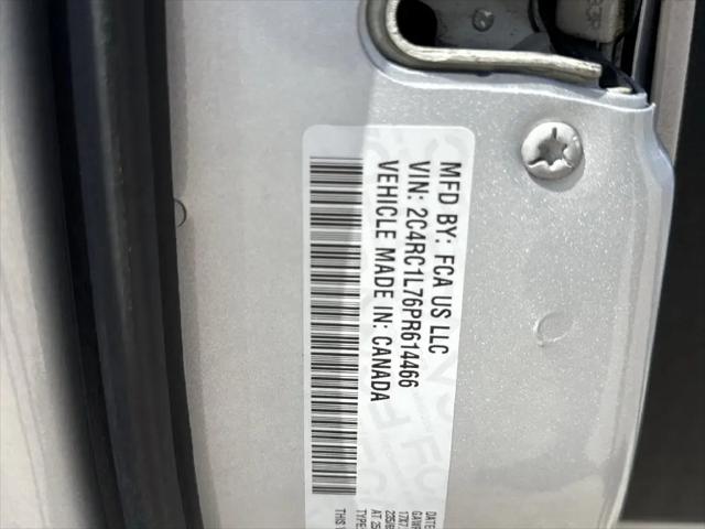 2023 Chrysler Pacifica Hybrid Touring L