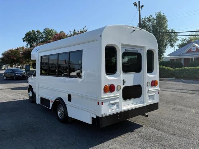 2021 Ford E-350 Cutaway Base