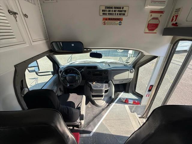 2021 Ford E-350 Cutaway Base