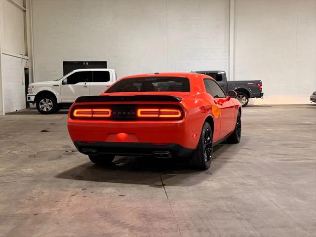 2017 Dodge Challenger SXT