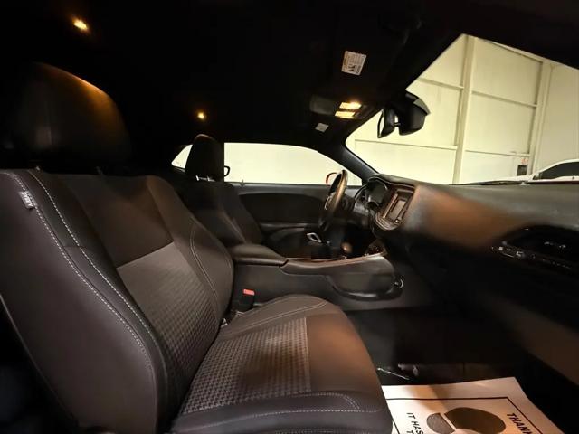 2017 Dodge Challenger SXT