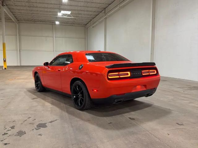 2017 Dodge Challenger SXT