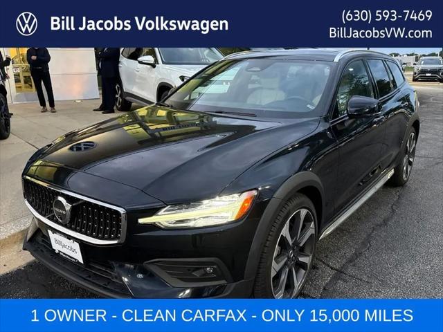 2024 Volvo V60 Cross Country B5 Ultimate for sale in Naperville, IL